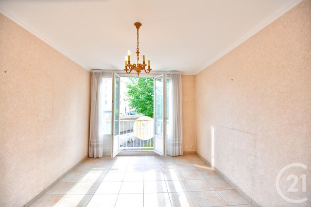 Appartement T2 à vendre - 2 pièces - 41.2 m2 - ROMANS SUR ISERE - 26 - RHONE-ALPES - Century 21 Orcalla Immobilier Appartement T2 à vendre - 2 pièces - 41.2 m2 - ROMANS SUR ISERE - 26 - RHONE-ALPES - Century 21 Orcalla Immobilier