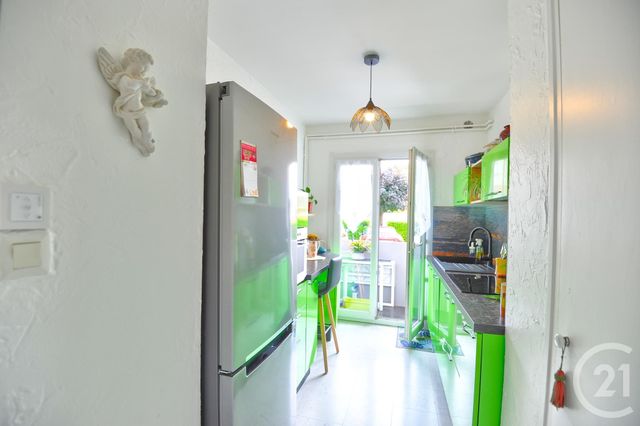 Appartement T3 à vendre - 3 pièces - 63.15 m2 - ROMANS SUR ISERE - 26 - RHONE-ALPES - Century 21 Orcalla Immobilier Appartement T3 à vendre - 3 pièces - 63.15 m2 - ROMANS SUR ISERE - 26 - RHONE-ALPES - Century 21 Orcalla Immobilier