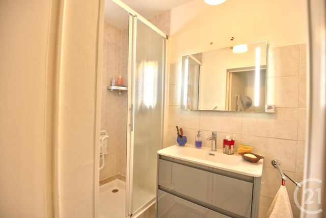 Appartement T3 à vendre - 3 pièces - 63.15 m2 - ROMANS SUR ISERE - 26 - RHONE-ALPES - Century 21 Orcalla Immobilier Appartement T3 à vendre - 3 pièces - 63.15 m2 - ROMANS SUR ISERE - 26 - RHONE-ALPES - Century 21 Orcalla Immobilier