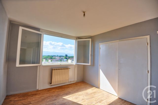 Afficher la photo en grand Appartement F4 à vendre - 4 pièces - 68.45 m2 - ROMANS SUR ISERE - 26 - RHONE-ALPES - Century 21 Orcalla Immobilier