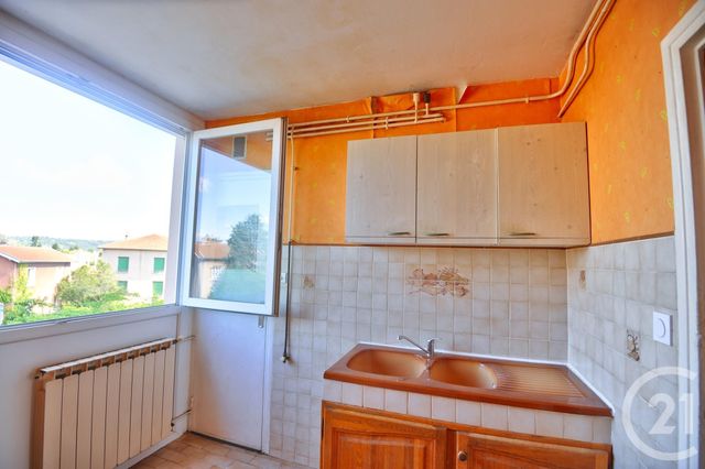 Afficher la photo en grand Appartement F4 à vendre - 4 pièces - 68.45 m2 - ROMANS SUR ISERE - 26 - RHONE-ALPES - Century 21 Orcalla Immobilier