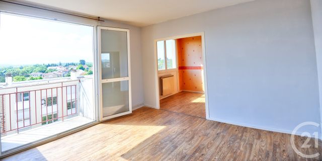 Afficher la photo en grand Appartement F4 à vendre - 4 pièces - 68.45 m2 - ROMANS SUR ISERE - 26 - RHONE-ALPES - Century 21 Orcalla Immobilier