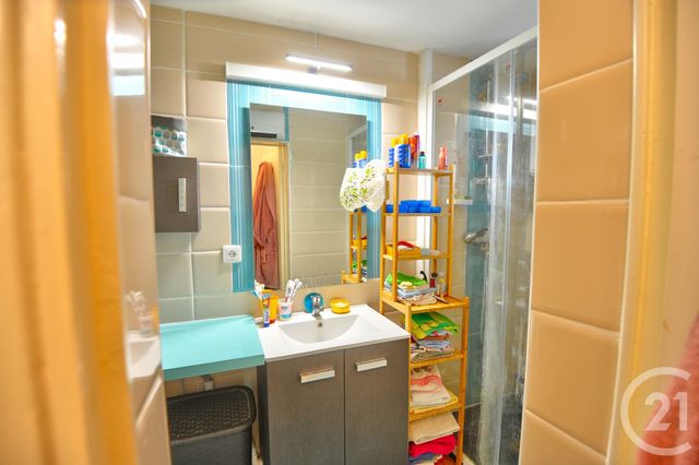 Afficher la photo en grand Appartement T4 à vendre - 4 pièces - 64.57 m2 - ROMANS SUR ISERE - 26 - RHONE-ALPES - Century 21 Orcalla Immobilier