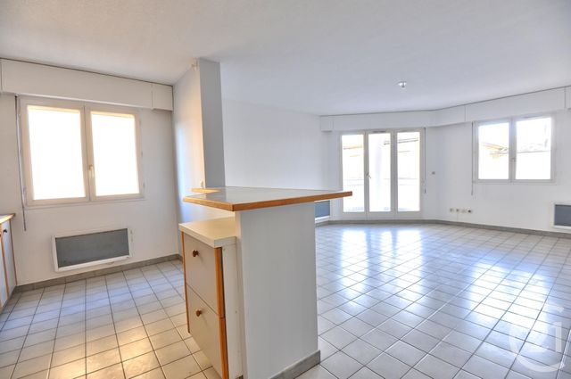 Appartement F3 à louer - 3 pièces - 66.75 m2 - ROMANS SUR ISERE - 26 - RHONE-ALPES - Century 21 Orcalla Immobilier