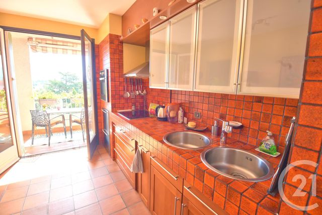 Appartement T5 à vendre - 5 pièces - 102.23 m2 - ROMANS SUR ISERE - 26 - RHONE-ALPES - Century 21 Orcalla Immobilier