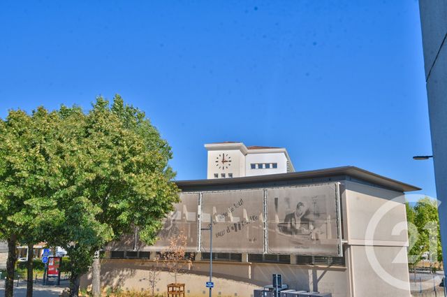 Appartement à vendre - 5 pièces - 91.5 m2 - ROMANS SUR ISERE - 26 - RHONE-ALPES - Century 21 Orcalla Immobilier