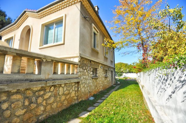 maison à vendre - 11 pièces - 237.0 m2 - ROMANS SUR ISERE - 26 - RHONE-ALPES - Century 21 Orcalla Immobilier