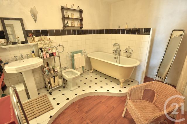 Appartement à vendre - 5 pièces - 124.8 m2 - ROMANS SUR ISERE - 26 - RHONE-ALPES - Century 21 Orcalla Immobilier