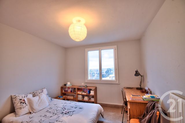 Appartement T5 à vendre - 5 pièces - 99.16 m2 - ROMANS SUR ISERE - 26 - RHONE-ALPES - Century 21 Orcalla Immobilier