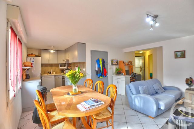 Appartement T3 à louer - 3 pièces - 54.0 m2 - BOURG DE PEAGE - 26 - RHONE-ALPES - Century 21 Orcalla Immobilier
