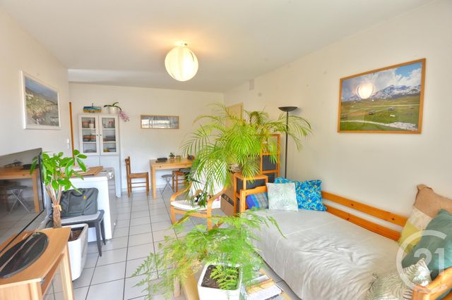 Appartement à louer - 2 pièces - 47.21 m2 - BOURG DE PEAGE - 26 - RHONE-ALPES - Century 21 Orcalla Immobilier