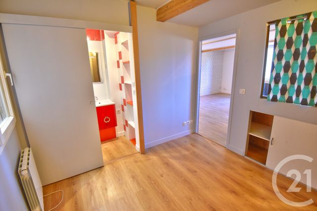 Appartement F2 à louer - 2 pièces - 46.31 m2 - ROMANS SUR ISERE - 26 - RHONE-ALPES - Century 21 Orcalla Immobilier
