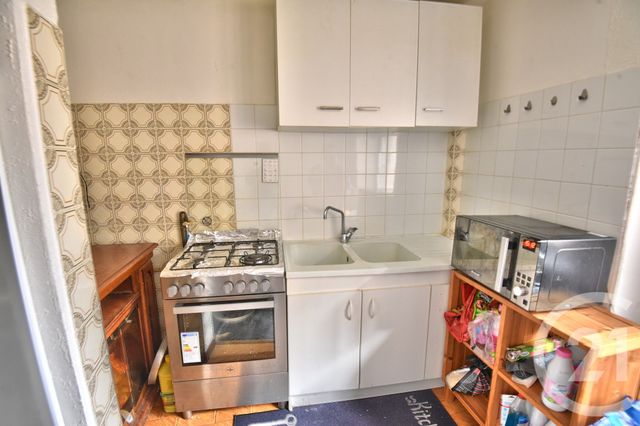 Appartement à louer - 2 pièces - 37.02 m2 - ROMANS SUR ISERE - 26 - RHONE-ALPES - Century 21 Orcalla Immobilier