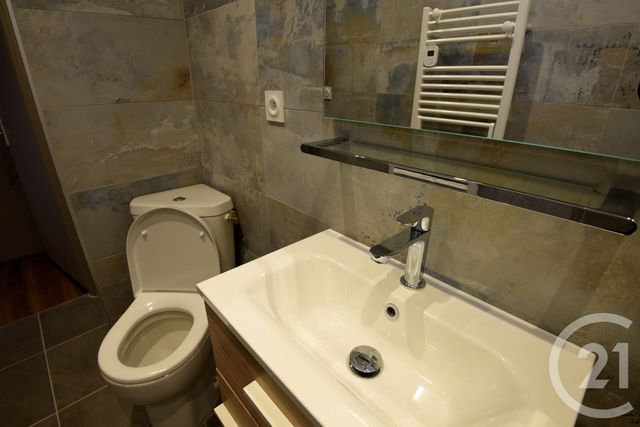 Appartement T2 à vendre - 2 pièces - 53.17 m2 - ROMANS SUR ISERE - 26 - RHONE-ALPES - Century 21 Orcalla Immobilier