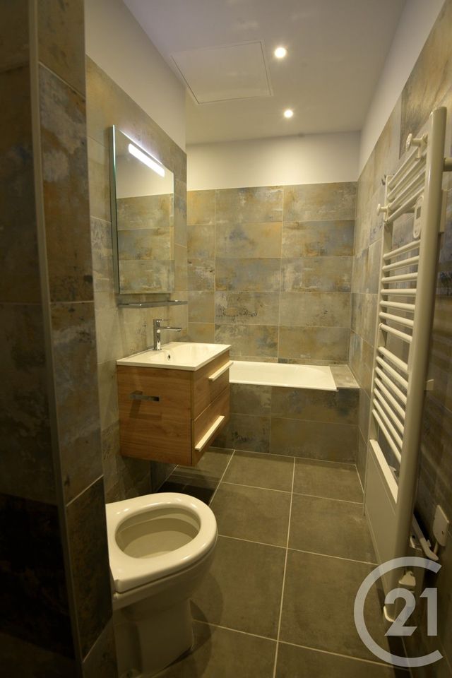 Appartement T2 à vendre - 2 pièces - 53.17 m2 - ROMANS SUR ISERE - 26 - RHONE-ALPES - Century 21 Orcalla Immobilier