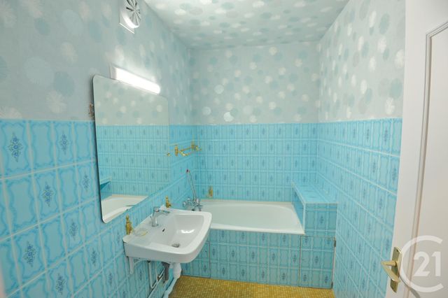 Appartement à louer - 3 pièces - 62.51 m2 - ROMANS SUR ISERE - 26 - RHONE-ALPES - Century 21 Orcalla Immobilier