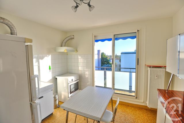 Appartement à louer - 3 pièces - 62.51 m2 - ROMANS SUR ISERE - 26 - RHONE-ALPES - Century 21 Orcalla Immobilier