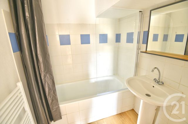 Appartement à louer - 3 pièces - 54.57 m2 - BOURG DE PEAGE - 26 - RHONE-ALPES - Century 21 Orcalla Immobilier