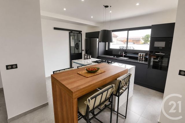 maison à vendre - 5 pièces - 153.0 m2 - ROMANS SUR ISERE - 26 - RHONE-ALPES - Century 21 Orcalla Immobilier