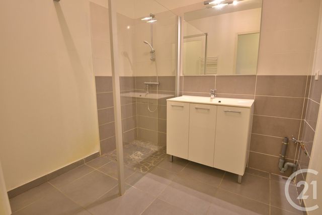 Appartement T2 à vendre - 2 pièces - 61.53 m2 - ROMANS SUR ISERE - 26 - RHONE-ALPES - Century 21 Orcalla Immobilier