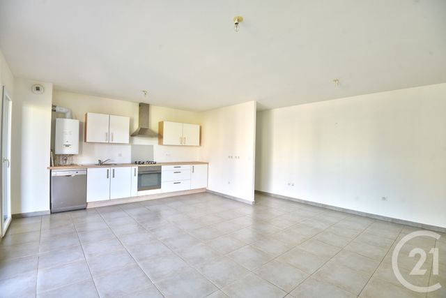 Appartement T2 à vendre - 2 pièces - 61.53 m2 - ROMANS SUR ISERE - 26 - RHONE-ALPES - Century 21 Orcalla Immobilier
