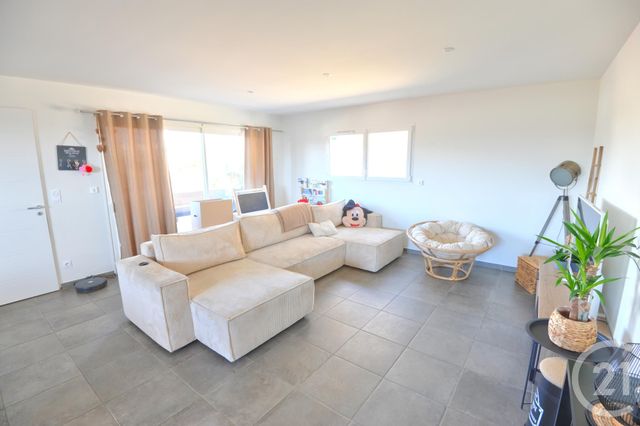 Appartement à louer - 4 pièces - 105.0 m2 - GENISSIEUX - 26 - RHONE-ALPES - Century 21 Orcalla Immobilier