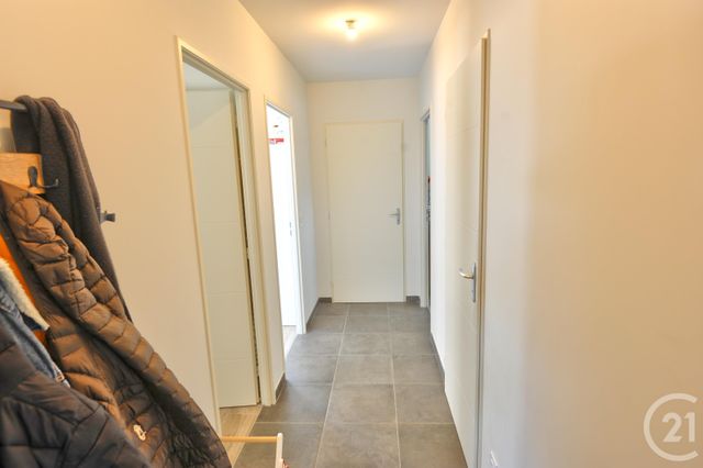 Appartement à louer - 4 pièces - 105.0 m2 - GENISSIEUX - 26 - RHONE-ALPES - Century 21 Orcalla Immobilier