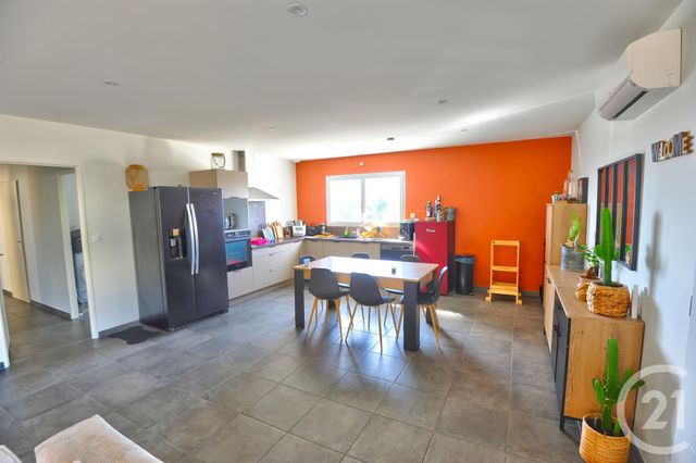 Appartement à louer - 4 pièces - 105.0 m2 - GENISSIEUX - 26 - RHONE-ALPES - Century 21 Orcalla Immobilier