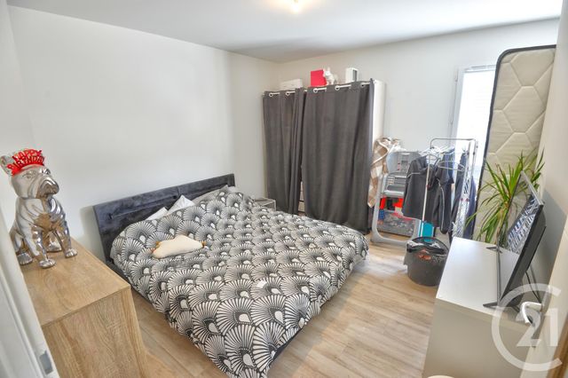 Appartement à louer - 4 pièces - 105.0 m2 - GENISSIEUX - 26 - RHONE-ALPES - Century 21 Orcalla Immobilier