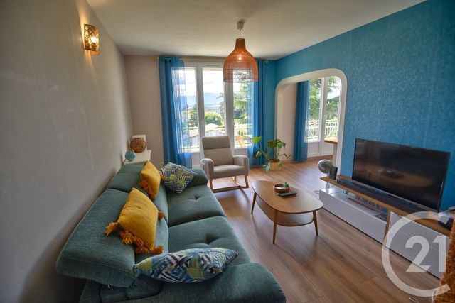 Appartement T3 à vendre - 3 pièces - 65.96 m2 - ROMANS SUR ISERE - 26 - RHONE-ALPES - Century 21 Orcalla Immobilier