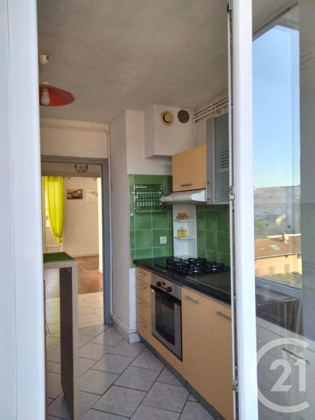 Appartement T4 à vendre - 3 pièces - 64.0 m2 - ROMANS SUR ISERE - 26 - RHONE-ALPES - Century 21 Orcalla Immobilier