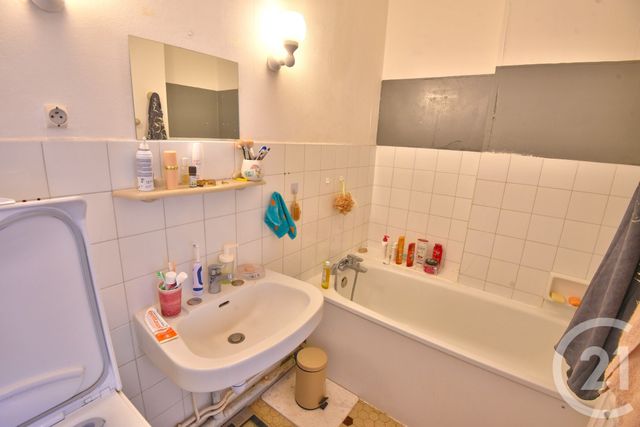 Appartement F2 à louer - 3 pièces - 55.32 m2 - ROMANS SUR ISERE - 26 - RHONE-ALPES - Century 21 Orcalla Immobilier