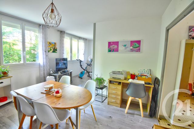 Appartement F2 à louer - 3 pièces - 55.32 m2 - ROMANS SUR ISERE - 26 - RHONE-ALPES - Century 21 Orcalla Immobilier