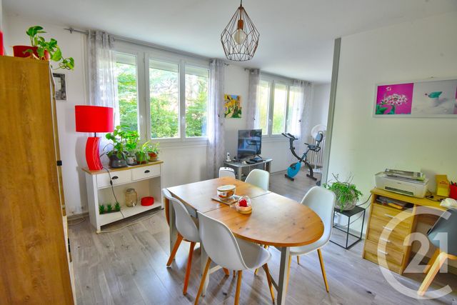 Appartement F2 à louer - 3 pièces - 55.32 m2 - ROMANS SUR ISERE - 26 - RHONE-ALPES - Century 21 Orcalla Immobilier