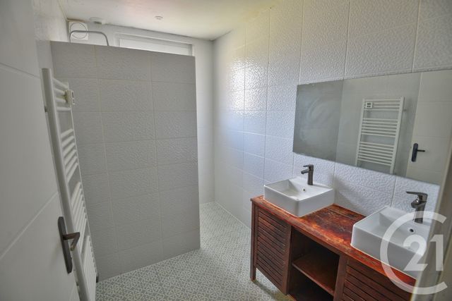 Appartement T4 à vendre - 4 pièces - 91.1 m2 - ST MARCELLIN - 38 - RHONE-ALPES - Century 21 Orcalla Immobilier