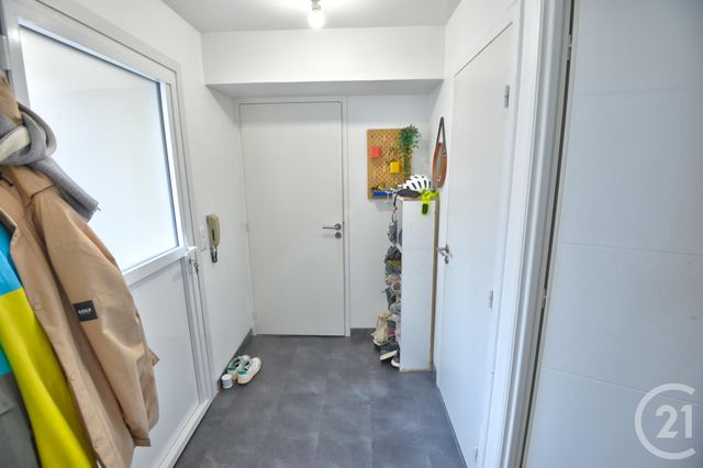 Appartement à louer - 3 pièces - 82.0 m2 - ROMANS SUR ISERE - 26 - RHONE-ALPES - Century 21 Orcalla Immobilier