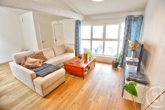 Appartement à louer - 3 pièces - 82.0 m2 - ROMANS SUR ISERE - 26 - RHONE-ALPES - Century 21 Orcalla Immobilier