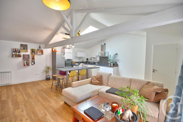 Appartement à louer - 3 pièces - 82.0 m2 - ROMANS SUR ISERE - 26 - RHONE-ALPES - Century 21 Orcalla Immobilier
