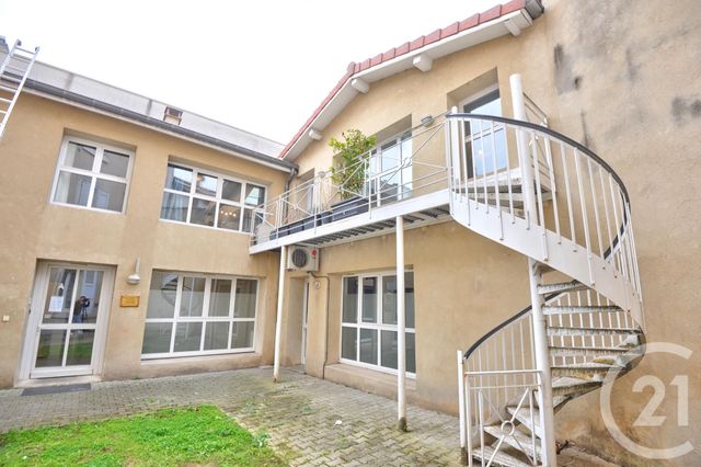Appartement à louer - 3 pièces - 82.0 m2 - ROMANS SUR ISERE - 26 - RHONE-ALPES - Century 21 Orcalla Immobilier
