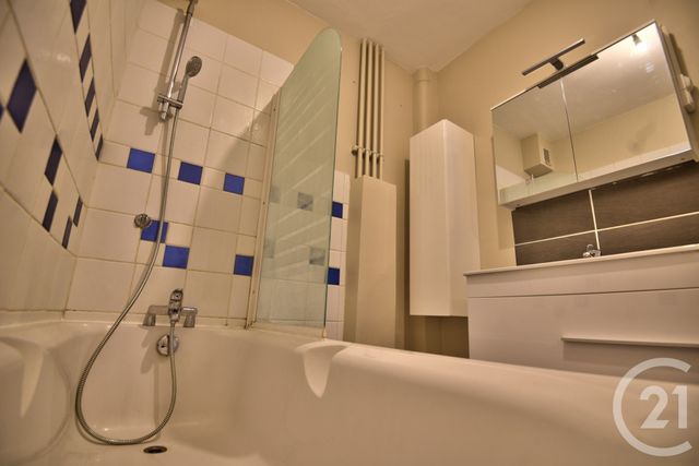 Appartement T4 à vendre - 4 pièces - 113.01 m2 - ROMANS SUR ISERE - 26 - RHONE-ALPES - Century 21 Orcalla Immobilier