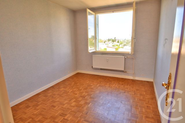 Appartement T3 à vendre - 3 pièces - 60.5 m2 - ROMANS SUR ISERE - 26 - RHONE-ALPES - Century 21 Orcalla Immobilier