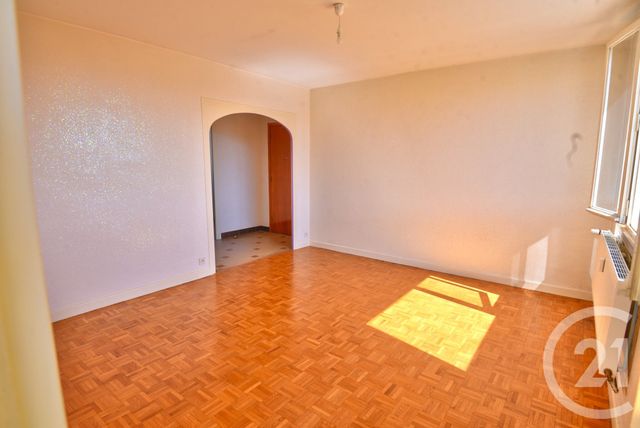 Appartement T3 à vendre - 3 pièces - 60.5 m2 - ROMANS SUR ISERE - 26 - RHONE-ALPES - Century 21 Orcalla Immobilier
