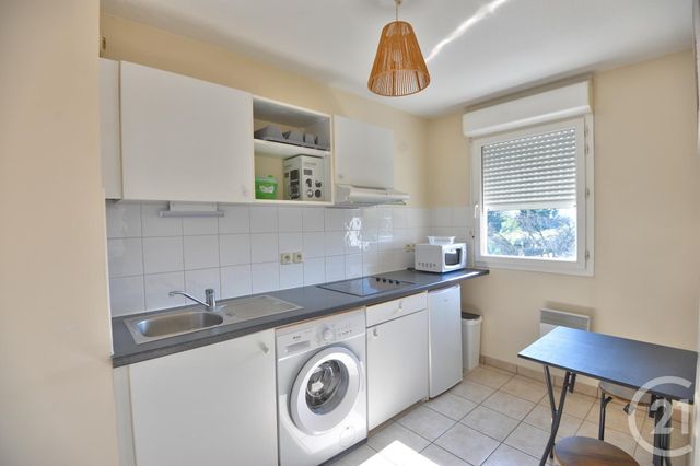Appartement à louer - 2 pièces - 49.44 m2 - ROMANS SUR ISERE - 26 - RHONE-ALPES - Century 21 Orcalla Immobilier
