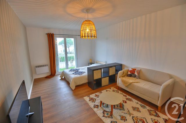 Appartement Studio à louer - 1 pièce - 35.0 m2 - ROMANS SUR ISERE - 26 - RHONE-ALPES - Century 21 Orcalla Immobilier