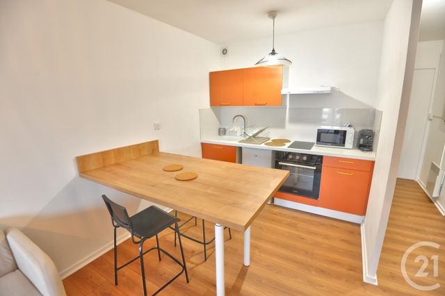 Appartement Studio à louer - 1 pièce - 35.0 m2 - ROMANS SUR ISERE - 26 - RHONE-ALPES - Century 21 Orcalla Immobilier