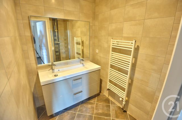 Appartement T2 à louer - 2 pièces - 50.94 m2 - BOURG DE PEAGE - 26 - RHONE-ALPES - Century 21 Orcalla Immobilier