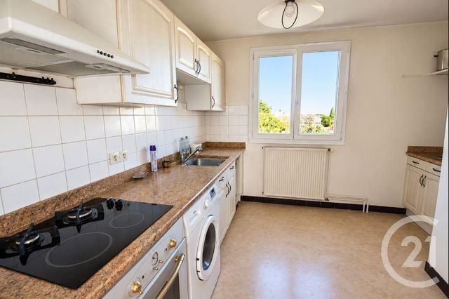 Appartement T3 à vendre - 4 pièces - 67.78 m2 - ROMANS SUR ISERE - 26 - RHONE-ALPES - Century 21 Orcalla Immobilier