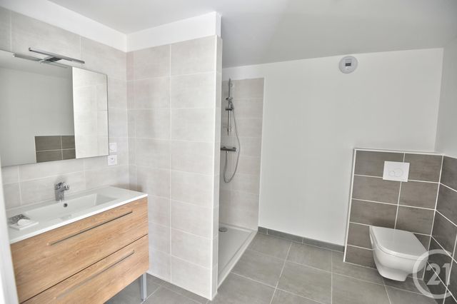 Appartement F2 à louer - 2 pièces - 52.03 m2 - ROMANS SUR ISERE - 26 - RHONE-ALPES - Century 21 Orcalla Immobilier