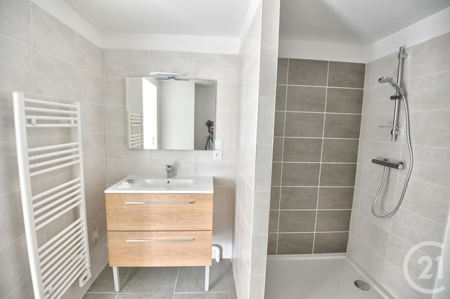 Appartement F2 à louer - 2 pièces - 52.03 m2 - ROMANS SUR ISERE - 26 - RHONE-ALPES - Century 21 Orcalla Immobilier