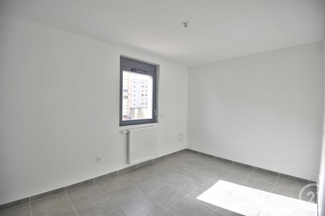 Appartement F2 à louer - 2 pièces - 52.03 m2 - ROMANS SUR ISERE - 26 - RHONE-ALPES - Century 21 Orcalla Immobilier